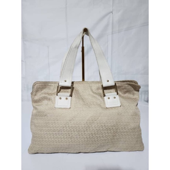 Authentic FENDI zucca canvas shoulder Tote Bag Beige/ Cream - Picture 4 of 16